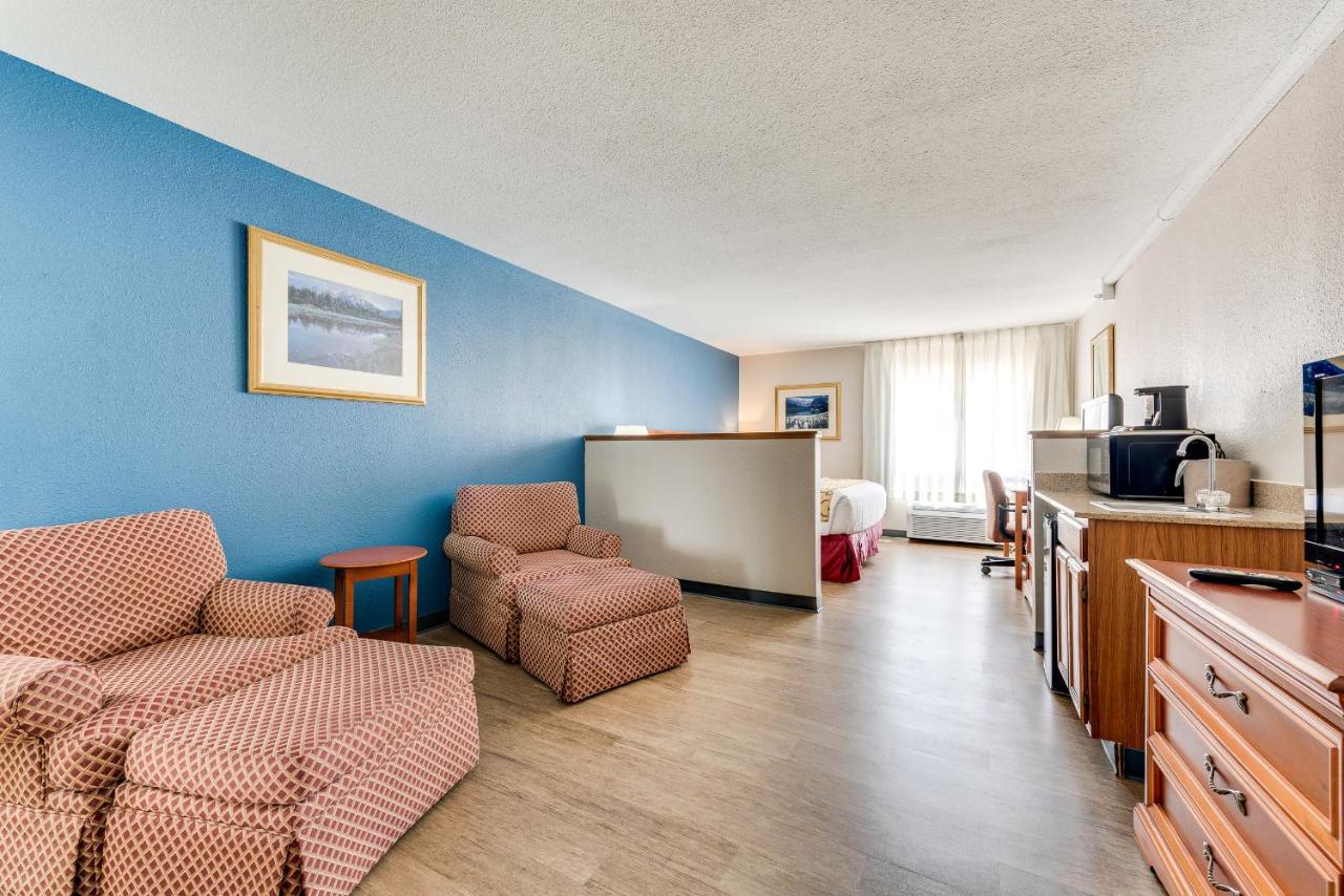 Baymont By Wyndham Salida Hotel Екстериор снимка