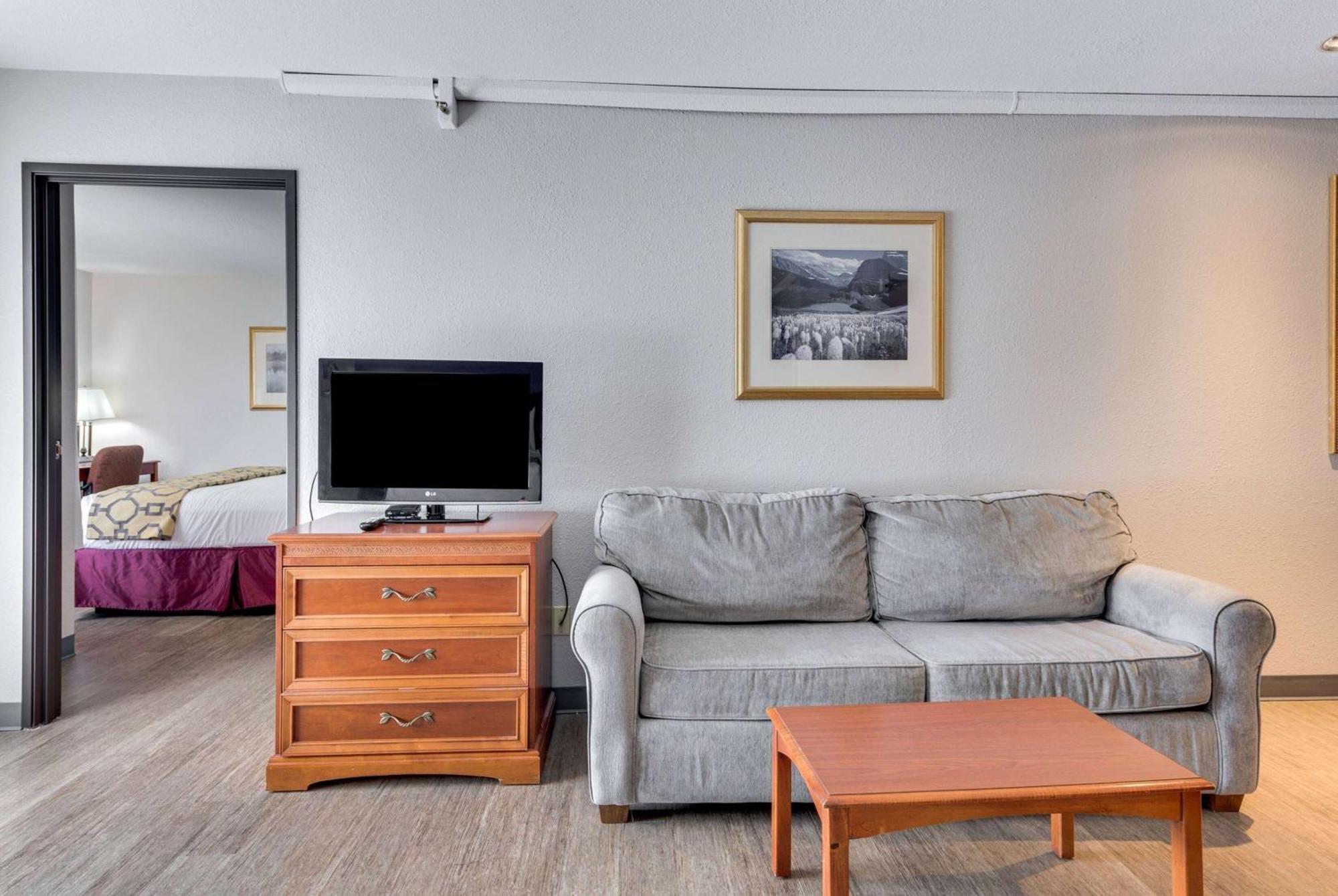 Baymont By Wyndham Salida Hotel Екстериор снимка