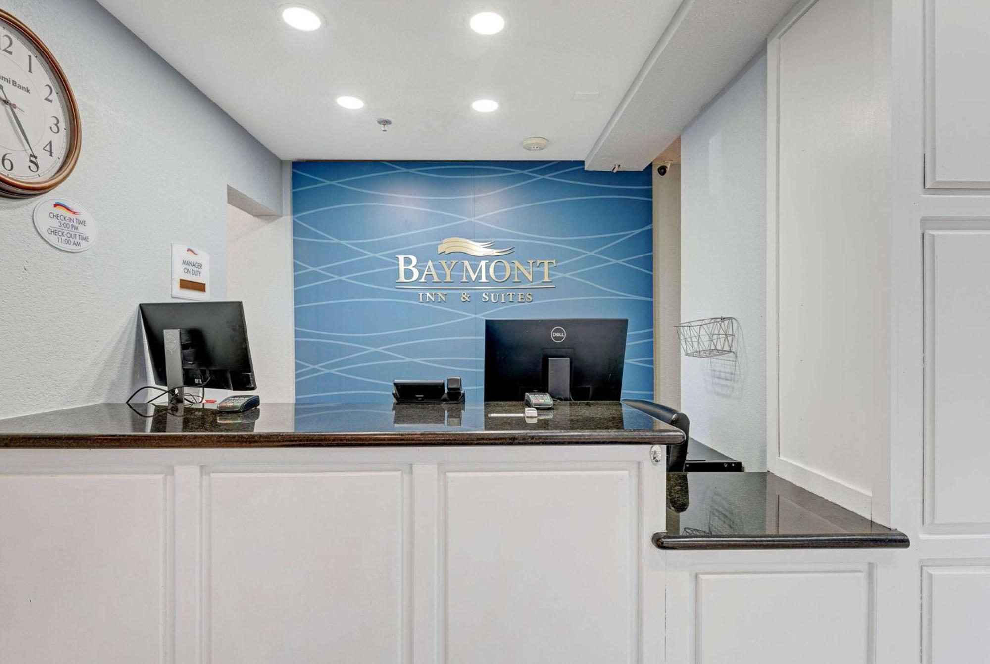 Baymont By Wyndham Salida Hotel Екстериор снимка