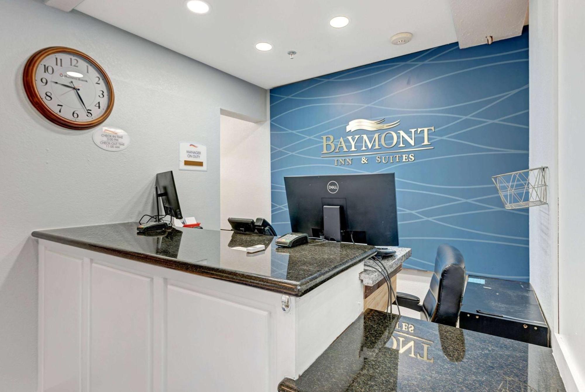 Baymont By Wyndham Salida Hotel Екстериор снимка