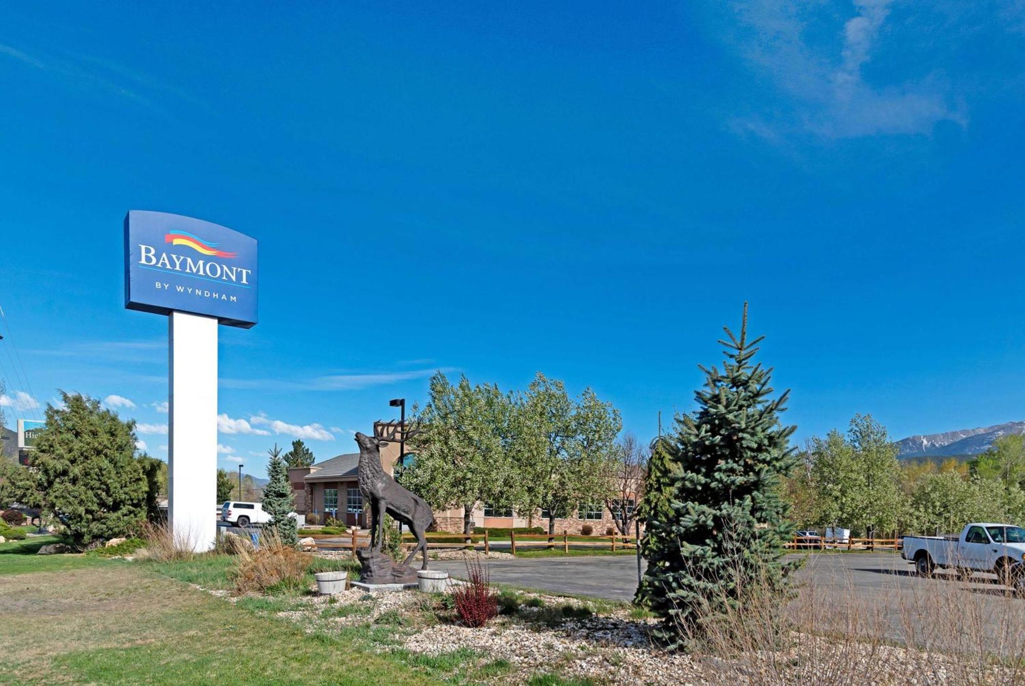 Baymont By Wyndham Salida Hotel Екстериор снимка